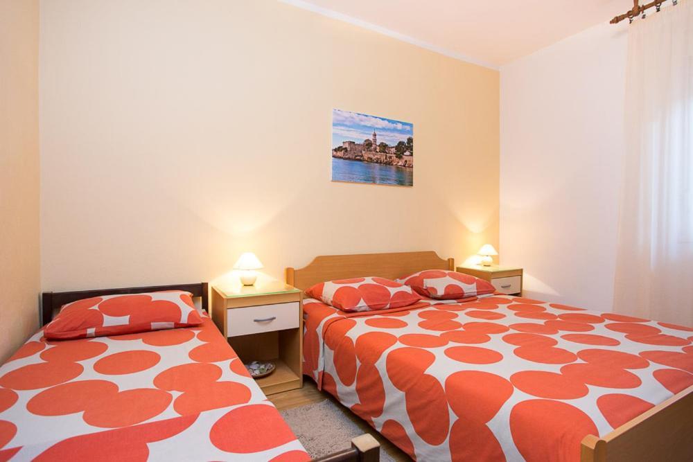 Apartments Kraljic Кърк Екстериор снимка