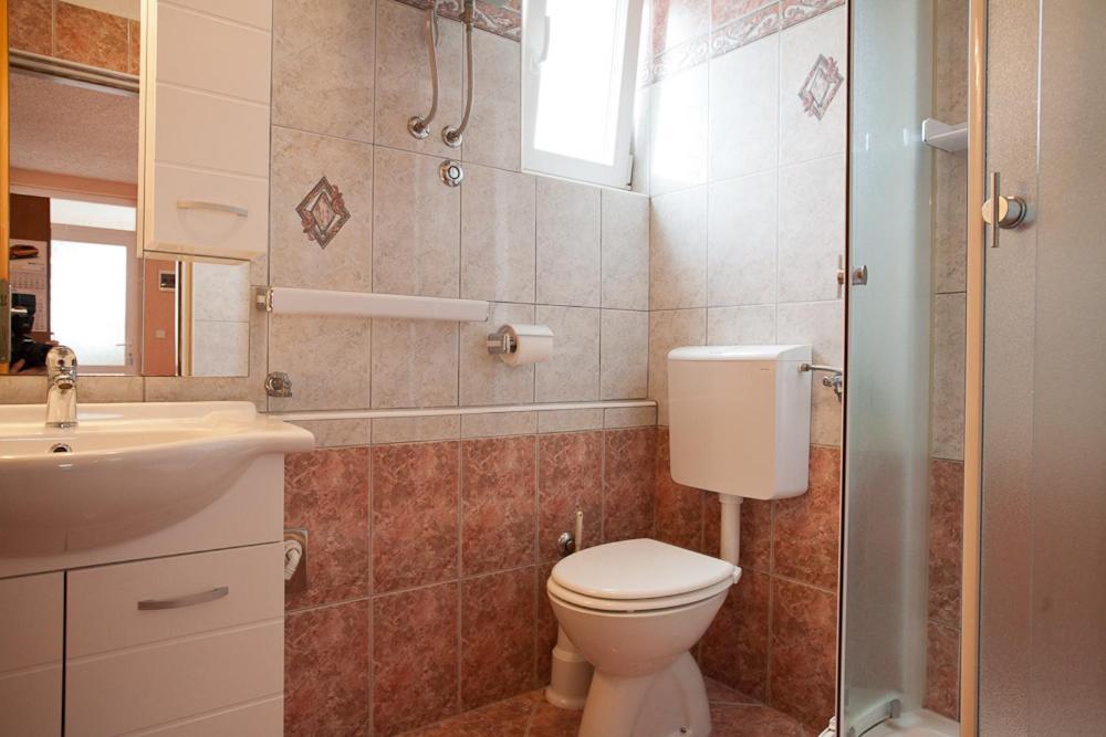Apartments Kraljic Кърк Екстериор снимка